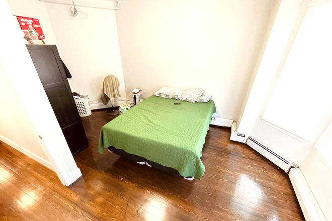Call NOW for showings! 617-236-8550 - BENNINGTON ST - 3BR/1BA ON EAGLE HILL W/ LNDRY IN BLDNG, EIK, DW FOR *9/1/2026* NEAR MBTA AIRPORT Apartments
