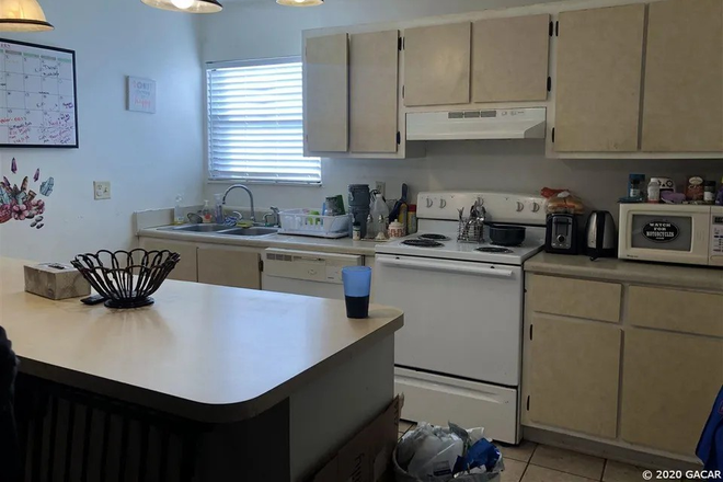 Kitchen - Brandywine Apartments