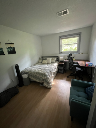 Bedroom for rent - 1850 22nd Street