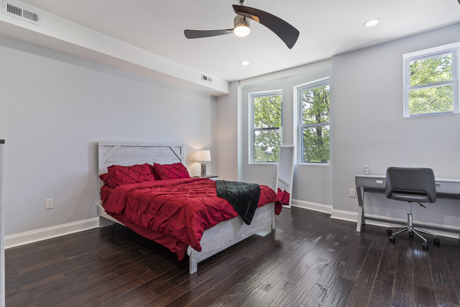 Bedroom #2 - Affordable Private Bedroom + Private Bath 1 Mile From Johns Hopkins East Baltimore Campus Townhome