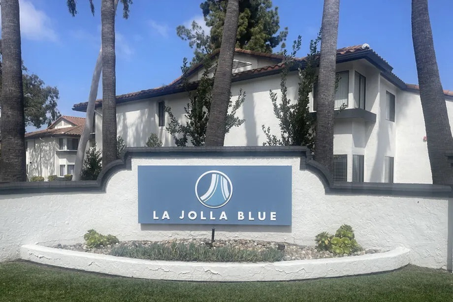 Outside of the complex - La Jolla Blue