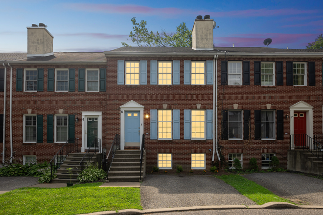 Exterior - Newly Renovated 3 Bedroom, 3 1/2 bath Townhome for Rent