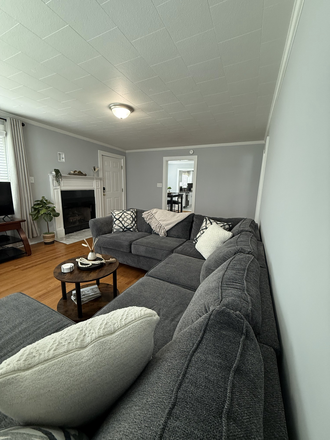 Living Area - Charlton Farms House
