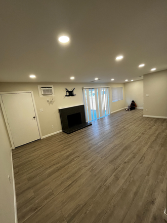Living Room (Now Furnished) - Townhouse close to campus