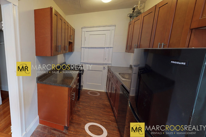 Kitchen - Boylston St 1 Bed Fenway