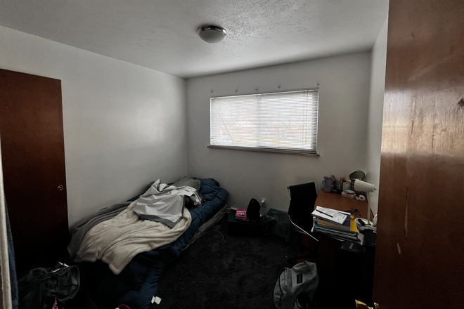 Bedroom - Summer Sublease-Duplex on 30th St Duplex