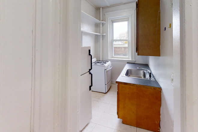 Call NOW for showings! 617-236-8600 - BOYLSTON ST - *NO FEE* CUTE SYMPHONY AREA BAY FRONT STUDIO W/ H&HW INC, LNDRY ON SITE FOR *9/1/2025*