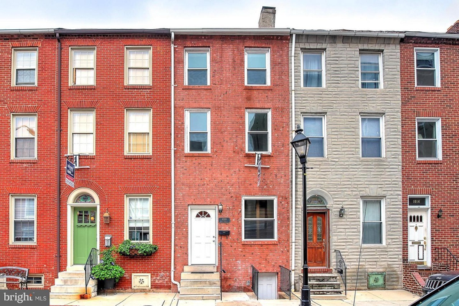 street view - Renovated  LITTLE ITALY townhouse