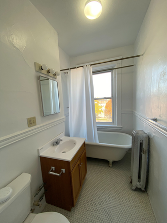 Visit [web address removed] - Stately large studio, with bay windows, Packards Corner Apartments