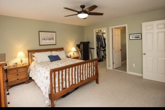 Master - Beautiful home close to URI campus