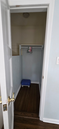 Queen bedroom closet - Large fully furnished room in beautiful home! New Queen size bed with hybrid mattress!