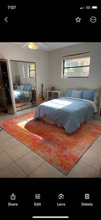 Bedroom - Best location 1/2 block from Coral Gables and 2 Blocks from UM House
