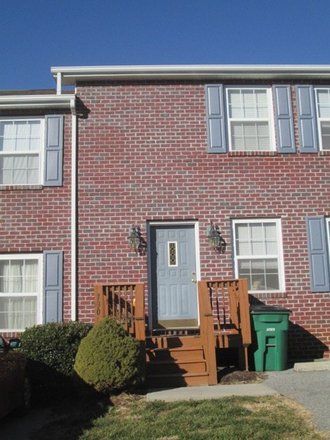  - 3 Bedroom 2 Bath Townhouse