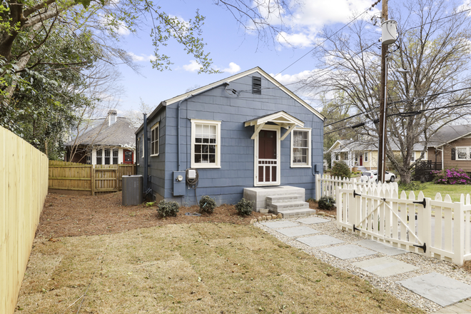 Front of home - Fabulous 1 bedroom plus office /  1 bathroom garage apartment in the HEART of Downtown Decatur