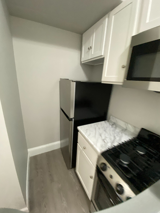 Renovated kitchen - NO FEE renovated studio w/ alcove, BIKE STORAGE, HT/HW incl, new kitchen and bath! Ref#318245512 Apartments