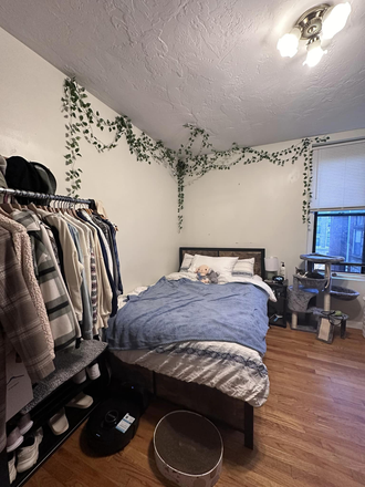 Bedroom - Spring 2025 Sublet Available Apartments