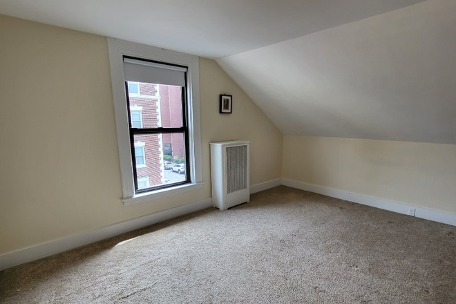 your room, will be unfurnished - private room in a shared apartment, close to Harvard Law School