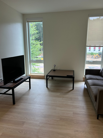 Living Space - Olympia Place Apartments (one bedroom relet for Spring 2026)