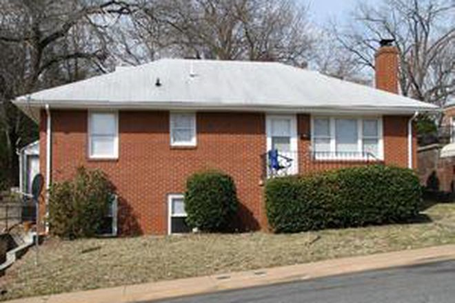 Exterior - 804 St. James Circle Apt. B