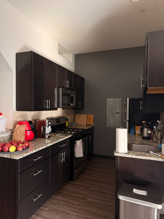 Kitchen - (Female only) MOVE IN READY! FURNISHED private bedroom & bathroom in 3 bed 2 bath Apartments