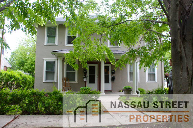 Front - 1BR apt-Spruce St-Princeton