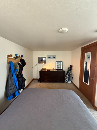 "" - Spring 2026 Sublease on the Hill Townhome