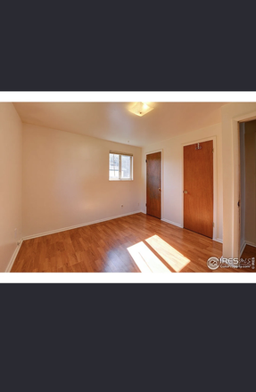 Bedroom - 3095 Euclid Ave Sublet House