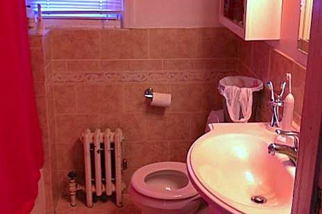 Photo - Walk To Class In Five Minutes House