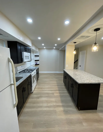 Kitchen - 3 Bedroom / 2.5 bathroom part of condominium