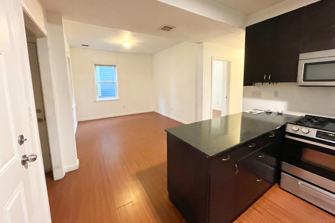 Living Room and Kitchen - GIRLS ONLY ROOM RENTAL - Amazing 4 bed 1.5 bath!
