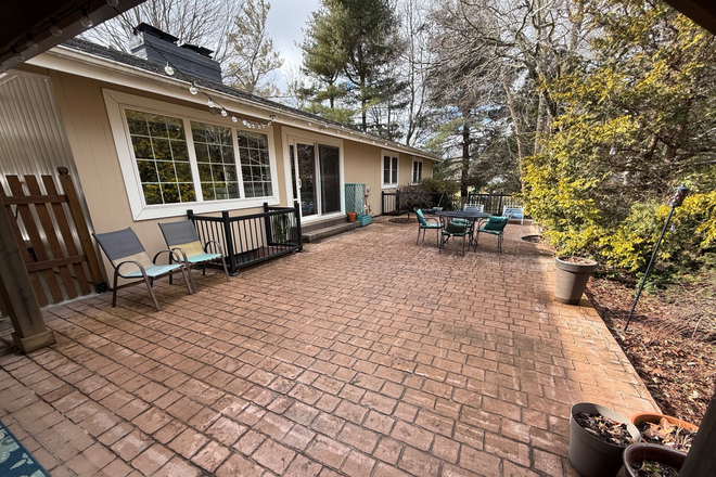 Back patio - 3000 SF House .5 mile to Goodwin 400ft to BT