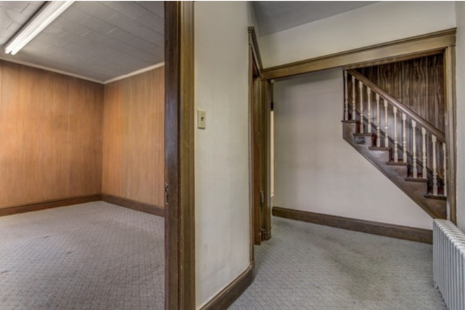 Enter - RARE 4 BED 2.5 BATH NEAR TUFTS UNIVERSITY Apartments