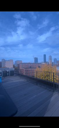 Private Roof Deck - Private bedroom close to campus Apartments