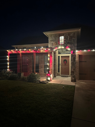 Front - Master bedroom sublease available!