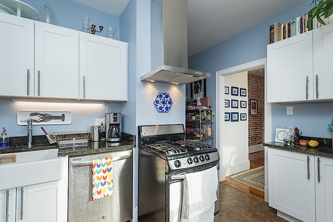 Call NOW for showings! 617-236-8550 - COLUMBIA ST - *NO FEE* INMAN SQ 2BR/1BA AVAIL *9/1/2026* W/ LNDRY IN BLDNG, EQUAL BDRMS, EIK, DW! Apartments
