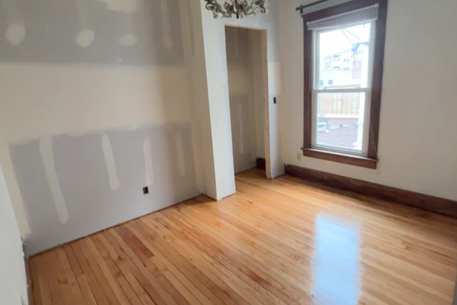 Bedroom: renovations will be done September 4th. Room will come with a bed, desk, dresser, and nightstand. - Fall Sublease Available! Rent is very negotiable