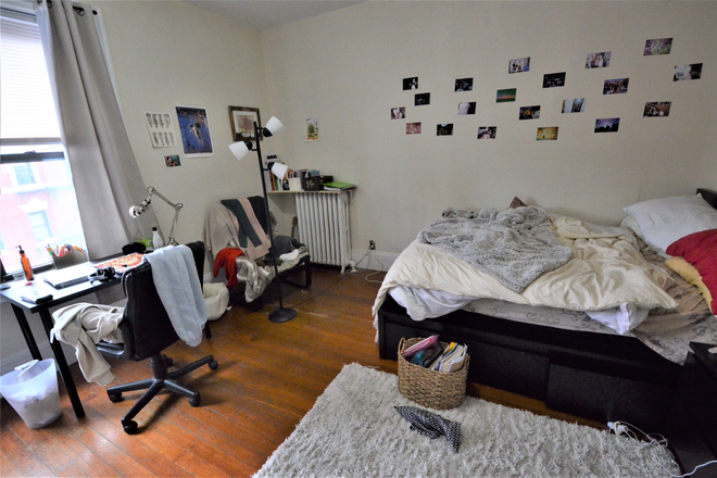 Bedroom - Fall move in -- 4 Bed 2 Bath out NOW - rent for 9/1/24 Apartments