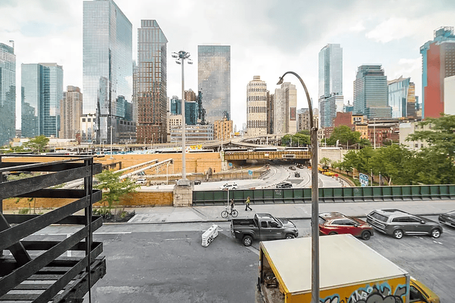 Apartment View - 2 Private Rooms in Hudson Yards/Midtown West — $1,490-$1,590 Each — Aug 20 — No Broker Fee Apartments