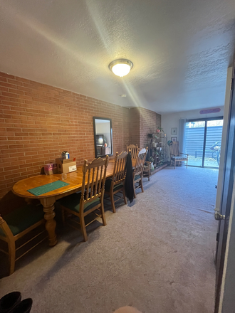 Common space - 1850 Goss St Apartments