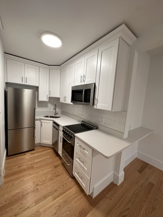 Kitchen - 2 bed 1 bath close to campus, heat and hot water Included. Apartments