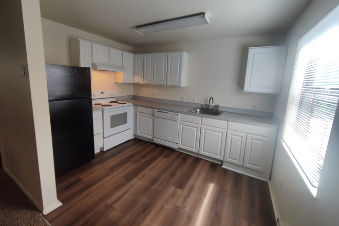 Kitchen - Subleasing a 2B2B at Launch Apartments from January 1st (Flexible with early move in).