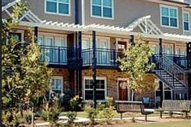 Outside view - Available Now – Private Bedrooms & Bathrooms Near Texas A&M – Unit 2423