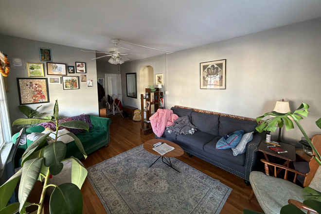 Living room - 3 BR Apartment, close to campus, hospital & downtown. 2 off-street parking spaces.
