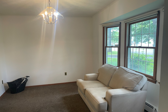 Living Room - Stony Brook & Perigee Dr House