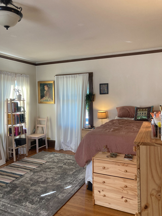 Room for rent (bed area) - $1,600 Bright, Warm Room for Rent in Rockridge 2BD/1BA