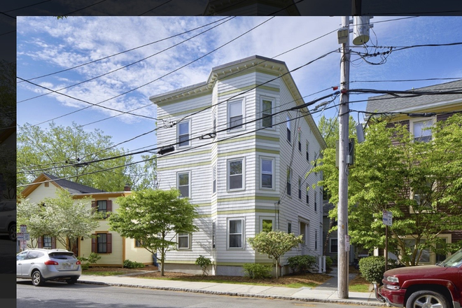 House - HUH UNIT 4 GRANT STREET!! Move in Immediately!! Townhome