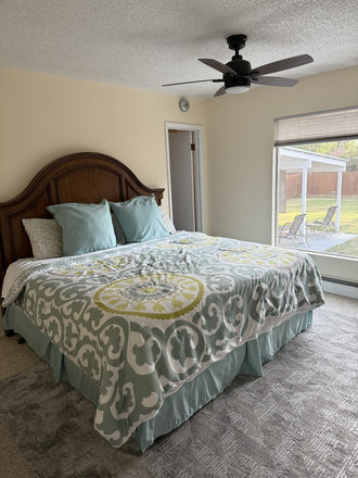 Master Bedroom - Student Housing – Furnished Rooms Near CMU, All Utilities Included House