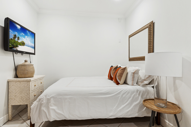 studio - Fully Renovated Studio for Rent – Walking distance from UM Coral Gables Campus Apartments