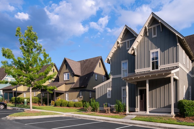 Outside of Cottages - The Cottages of Hattiesburg Room, 5 Bedroom Girls Unit Apartments