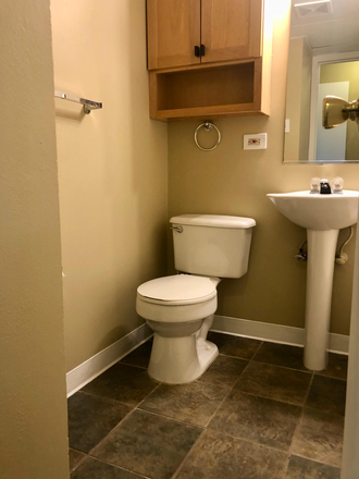 Bath - 2 BEDROOM 2 BATH CONDO NXT TO  DU RICHIE  CTR/LIGHT RAIL